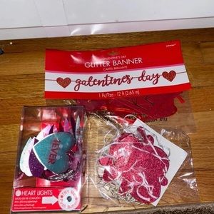 Valentine’s Day banners & hanging items